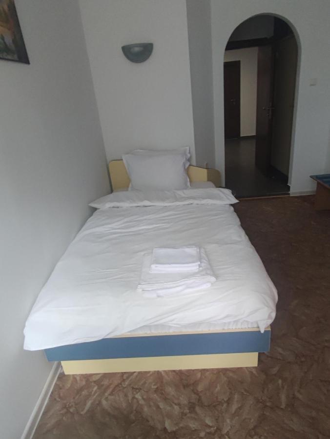Кианти Hotel Kurdzhali Ngoại thất bức ảnh