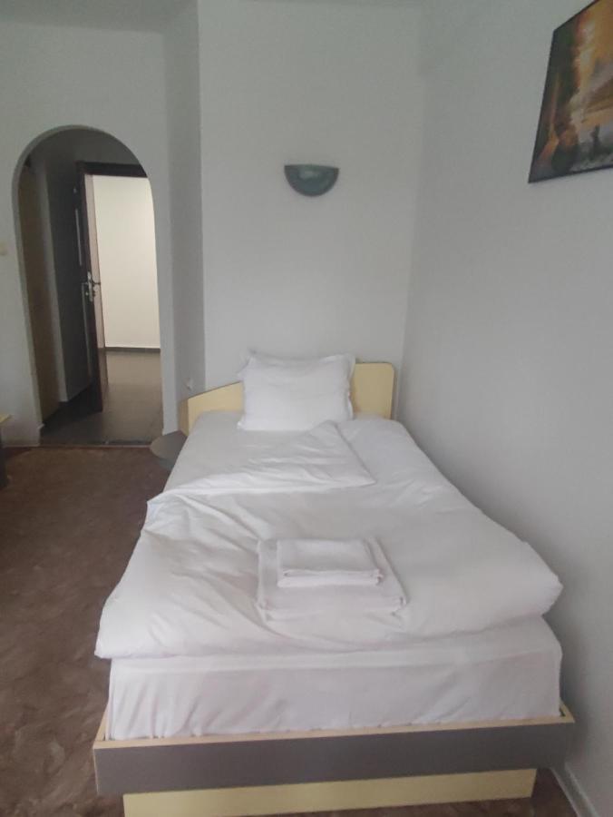 Кианти Hotel Kurdzhali Ngoại thất bức ảnh