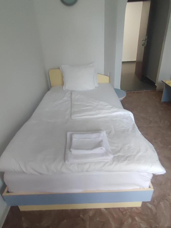 Кианти Hotel Kurdzhali Ngoại thất bức ảnh