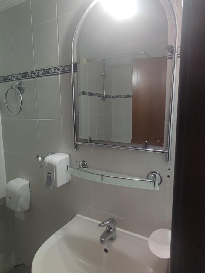 Кианти Hotel Kurdzhali Ngoại thất bức ảnh