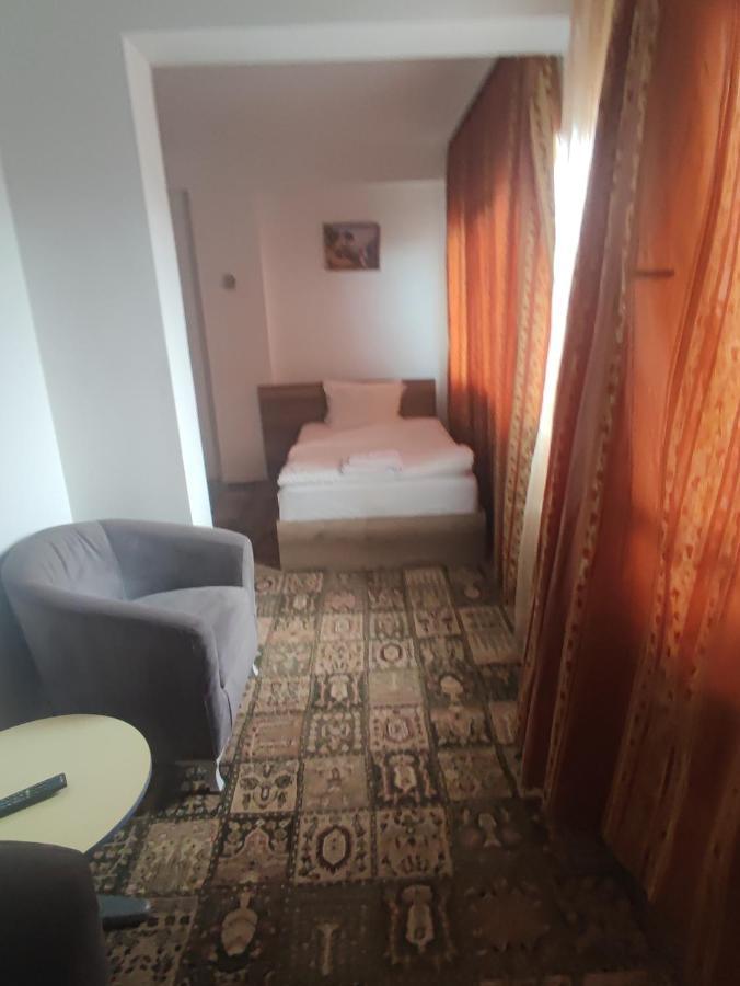 Кианти Hotel Kurdzhali Ngoại thất bức ảnh