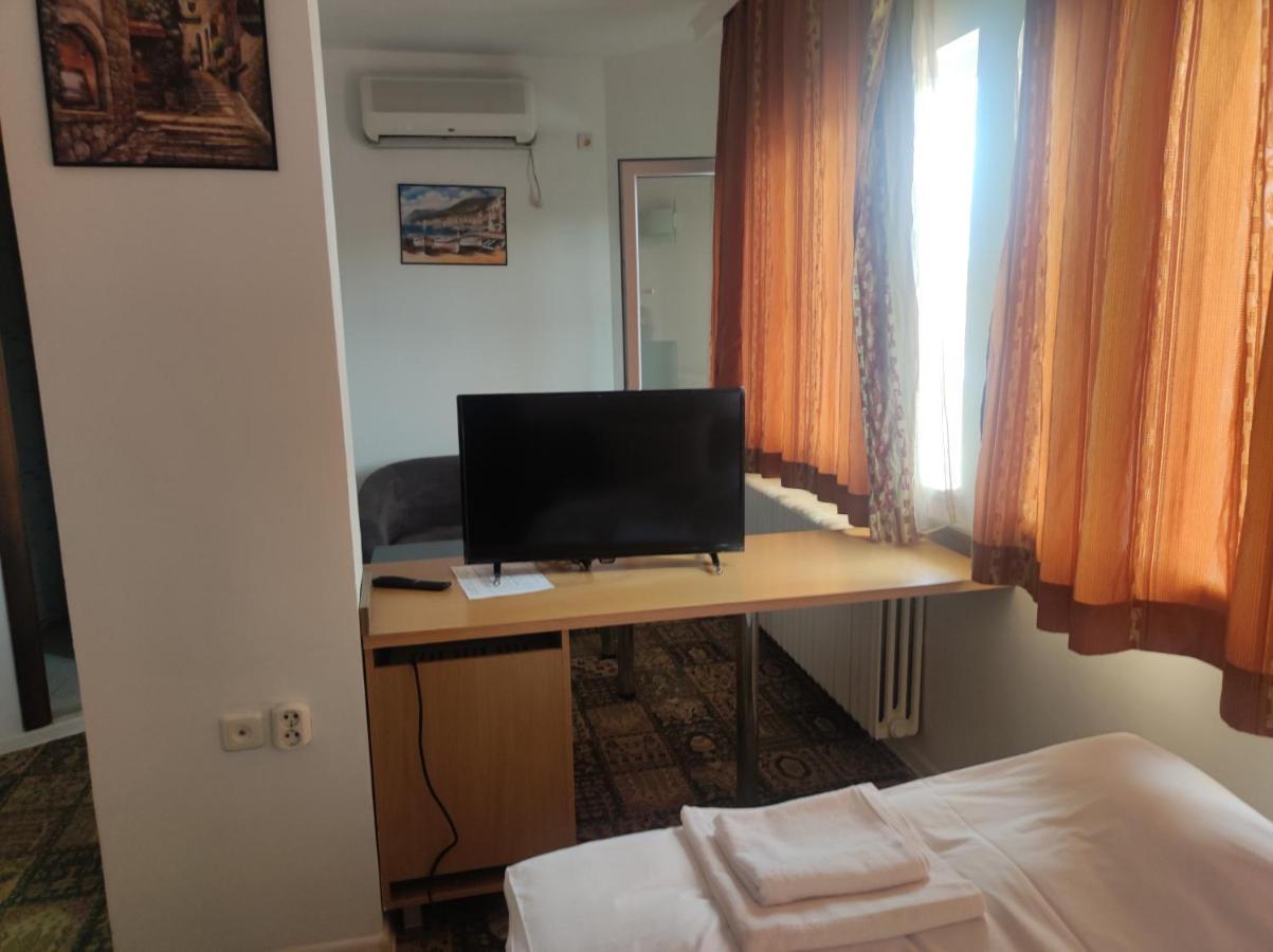 Кианти Hotel Kurdzhali Ngoại thất bức ảnh