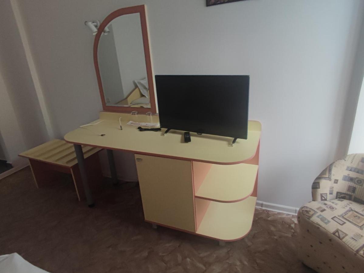 Кианти Hotel Kurdzhali Ngoại thất bức ảnh
