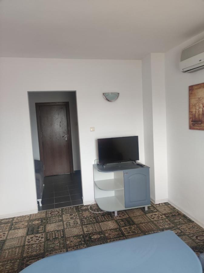Кианти Hotel Kurdzhali Ngoại thất bức ảnh
