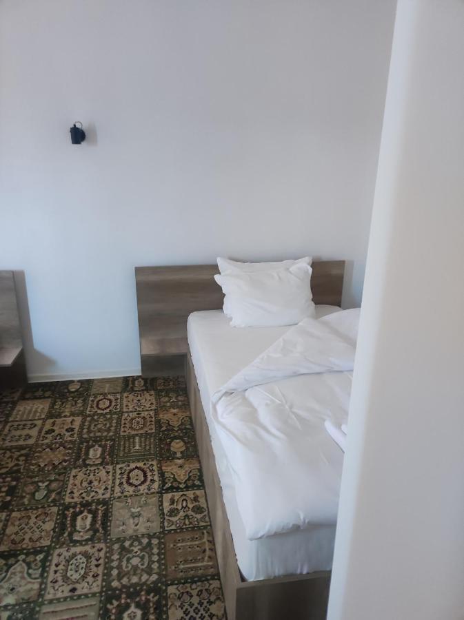 Кианти Hotel Kurdzhali Ngoại thất bức ảnh