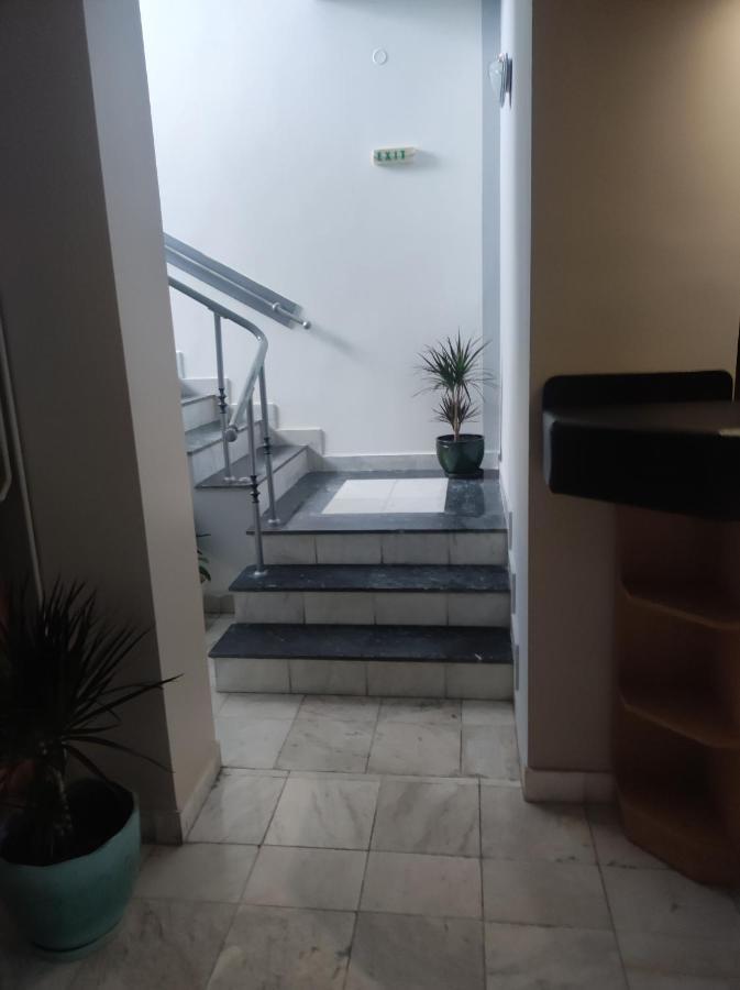 Кианти Hotel Kurdzhali Ngoại thất bức ảnh